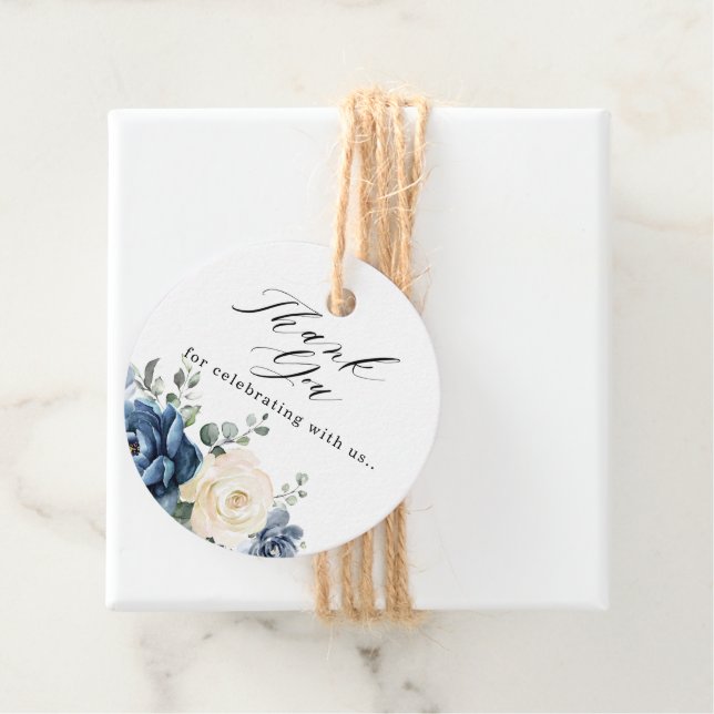 Étiquettes Cadeau Dusty Blue Navy Champagne Ivory Floral Mariage Fav (En situation)