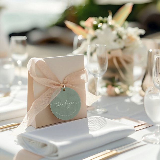 Étiquettes Cadeau Dusty Green Minimal calligraphie Mariage Merci (Dusty Green Minimal Calligraphy Wedding Thank You Favor Tags)