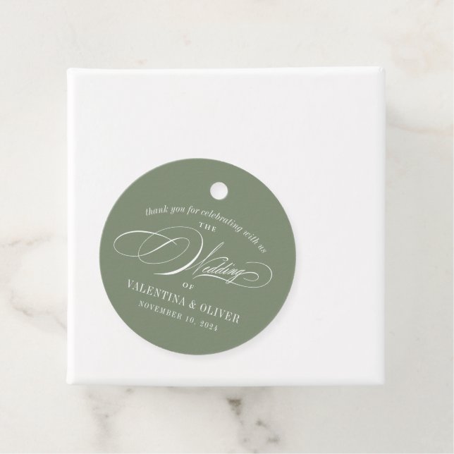 Étiquettes Cadeau Élégant Mariage de calligraphie verte Sage (En situation)