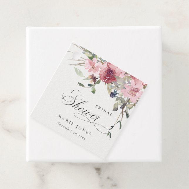 Étiquettes Cadeau Élégant Rose Foncé Floral Shower Nuptial (En situation)