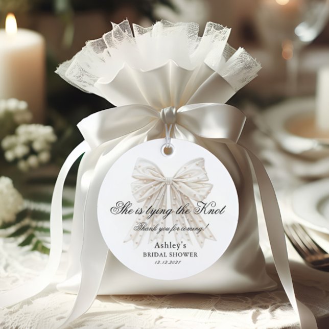 Étiquettes Cadeau Elle noue le nœud Perles Arc Bridal Shower (Créateur téléchargé)
