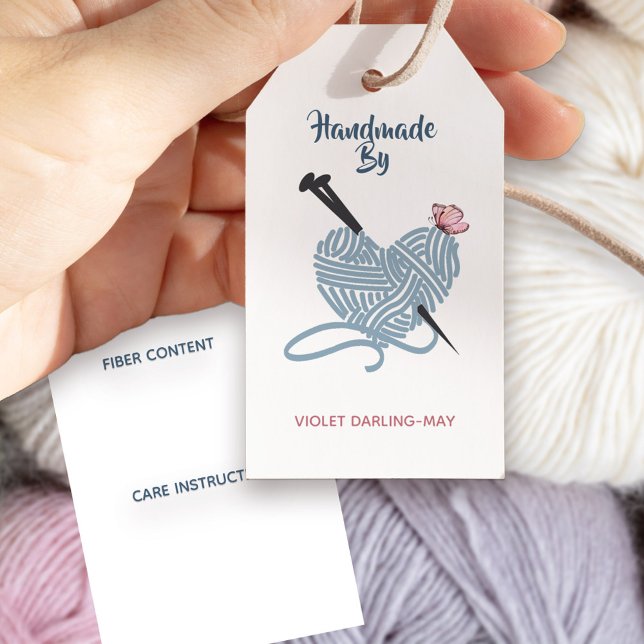 Étiquettes-cadeau Fait à la main par Nom personnalisé w. Tricot Fibr (Handmade by .. personalized gift tags with space on the back to write any important info)