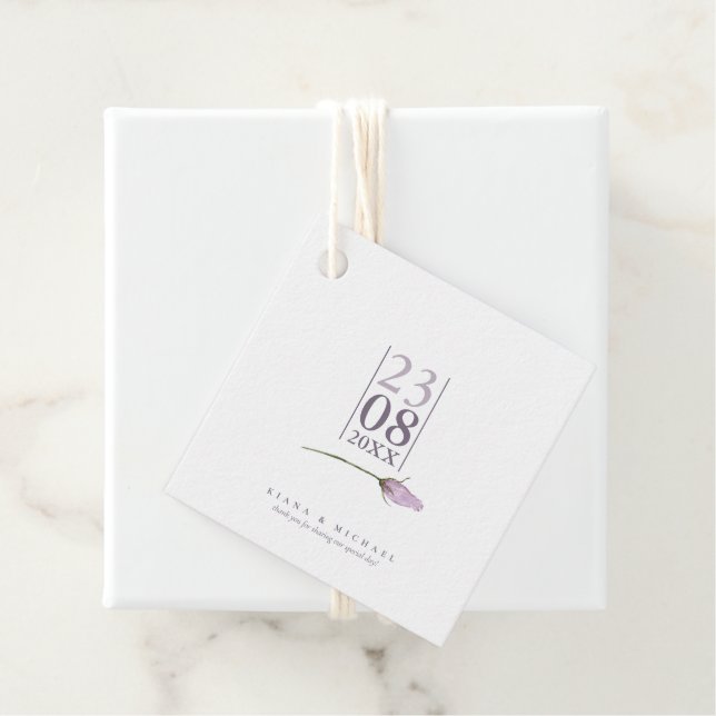 Étiquettes Cadeau Floral Sparkles Mariage Date Mauve ID889 (En situation)