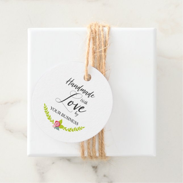 Étiquettes Cadeau Handmade with Love Quote with Floral Design (En situation)