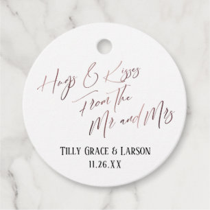 Étiquettes Cadeau Hugs & Kisses de M. et Mme Rose Gold