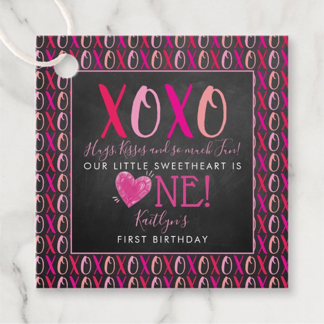 Étiquettes Cadeau Hugs & Kisses (XOXO) Valentine's Day 1st Birthday (Devant)