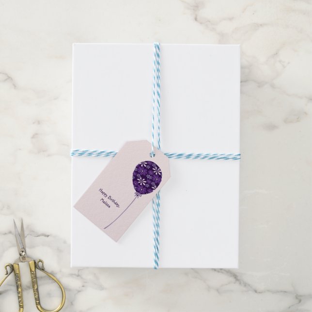 Étiquettes-cadeau Jouer Violet Blush Balloon Joyeux anniversaire (Avec de laficelle)