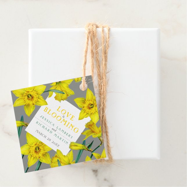 Étiquettes Cadeau L'amour fleurit l'aquarelle jaune mariage de print (En situation)