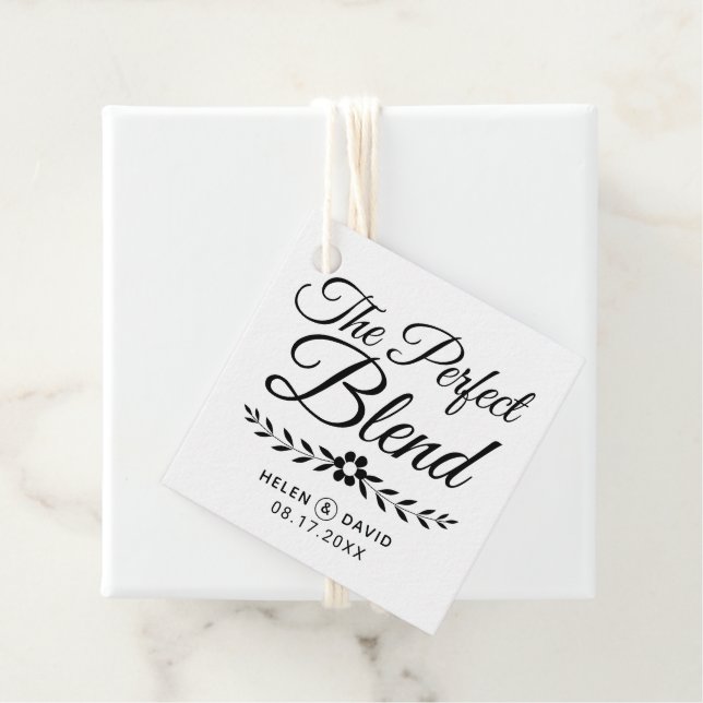 Étiquettes Cadeau Le mélange parfait mariage de fleur de typographie (En situation)