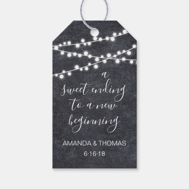 Étiquettes-cadeau Lights garland sur le tableau rustique en faveur p (Devant)