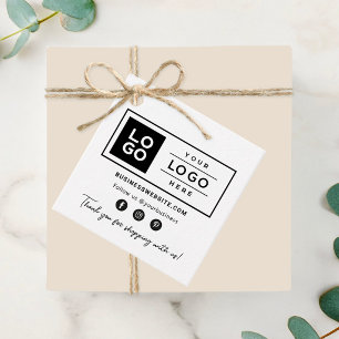 Étiquettes Cadeau Logo d'entreprise personnalisé sur fond blanc pour