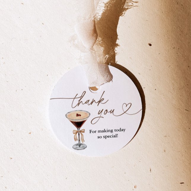 Étiquettes Cadeau Love Is Brewing Espresso Martini Enterrement de Vi (Créateur téléchargé)