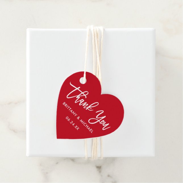 Étiquettes Cadeau Mariage de brosse moderne Red Heart Merci (En situation)