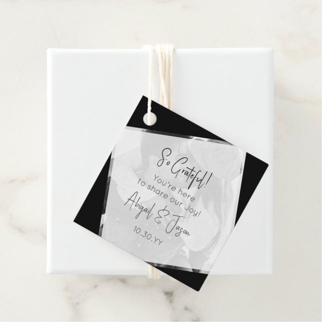 Étiquettes Cadeau Mariage Décontracté moderne noir et blanc (En situation)