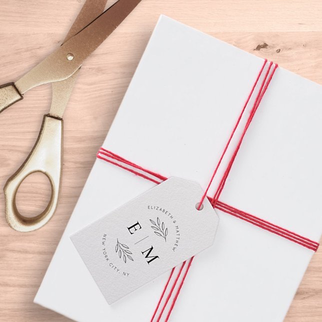 Étiquettes-cadeau Mariage Élégant Chic Moderne Simple Chic Monogramm (Créateur téléchargé)