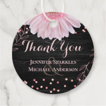 Mariage moderne de marguerite rose noire