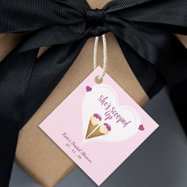 Étiquettes Cadeau Mariage Réception Rose Glacée en Forme de Coeur (Scooped Up Pink Ice Cream Heart Bridal Shower Favor Tags
)