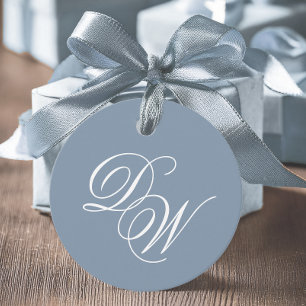 Étiquettes Cadeau Monogramme Dusty Blue Mariage Élégant Script Simpl