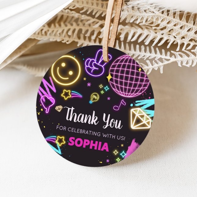 Étiquettes Cadeau Neon Adolescent Treizième anniversaire Fête ronde (Neon Official Thirteen Birthday Party Favor Tags)
