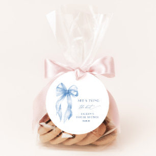 Étiquettes Cadeau Nœud Bleu Poussiéreux Elle Attache le Nœud Récepti