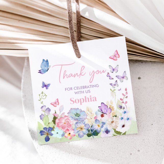 Étiquettes Cadeau Notre petit papillon Carré de fête d'anniversaire (Whimsical Our Little Butterfly Birthday Party Square Favor Tags)