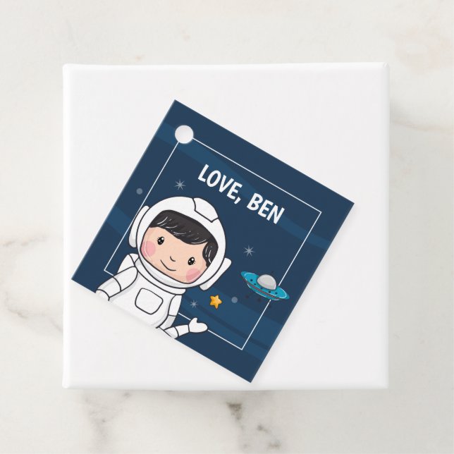 Étiquettes Cadeau Partie d'anniversaire de l'astronaute spatiale (En situation)