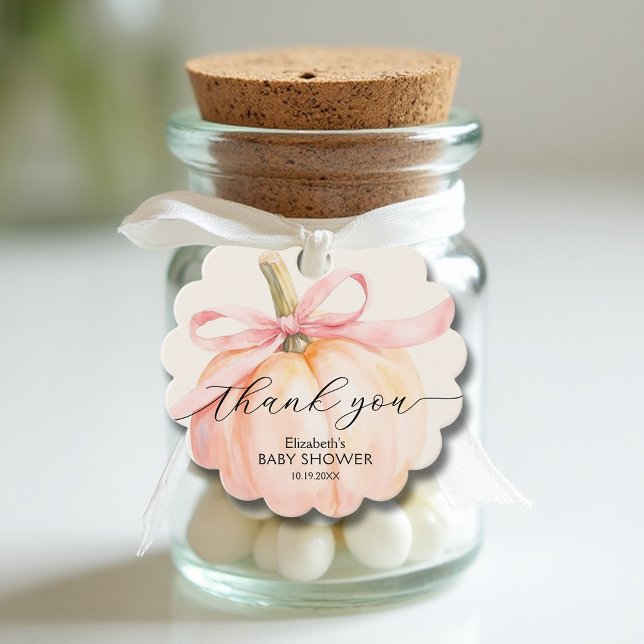 Étiquettes Cadeau Petit Baby shower Citrouille de Bow rose (Pink ribbon on little pumpkin girl baby shower scalloped favor gift tags)