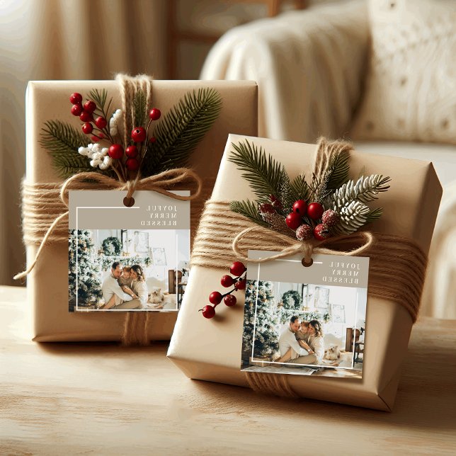 Étiquettes Cadeau Photo de famille moderne | Joyeux Joyeux Joyeux Bé (Créateur téléchargé)