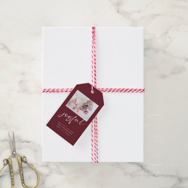 Étiquettes-cadeau Photo moderne Joyeux Script Bourgogne Noël (Avec de la ficelle)