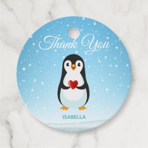 Étiquettes Cadeau Pingouin mignon avec coeur sur bleu clair