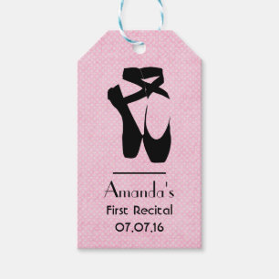 Étiquettes-cadeau Premier considérant avec chaussures de ballet En P