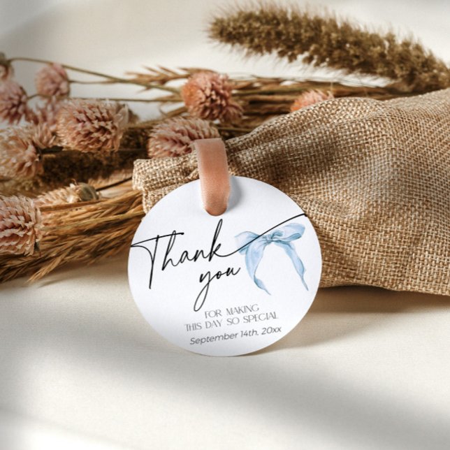 Étiquettes Cadeau Quelque chose Fête des mariées bleue Dusty Bow Mer (Créateur téléchargé)