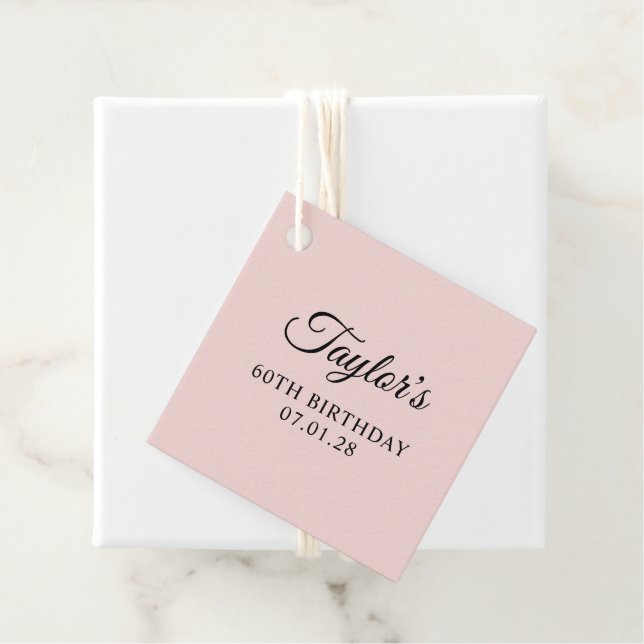 Étiquettes Cadeau Script noir et blanc élégant 60e anniversaire (En situation)