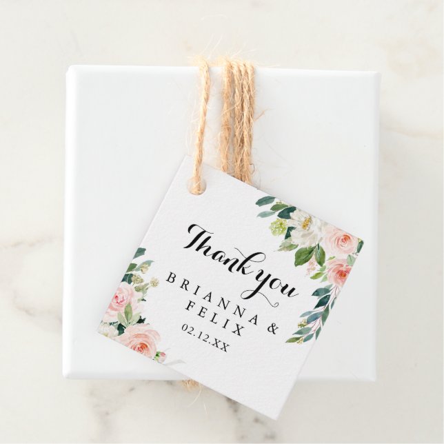 Étiquettes Cadeau Simple Mariage de calligraphie florale verte (En situation)