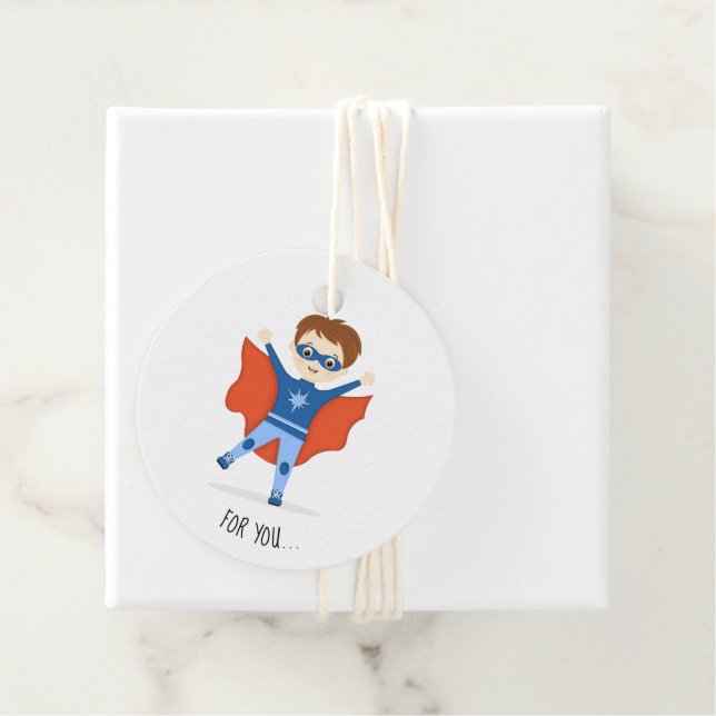 Étiquettes Cadeau Superhero Boy (En situation)