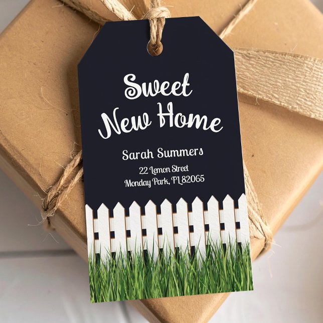 Étiquettes-cadeau Sweet nouvelle maison avec palissade blanc et jard (Créateur téléchargé)