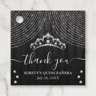 Étiquettes Cadeau Tiara en diamant d'argent sur Quinceanera en bois 