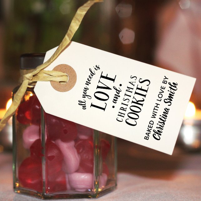 ÉTIQUETTES-CADEAU TOUT CE DONT VOUS AVEZ BESOIN, C'EST DE L'AMOUR ET (Add an extra dash of sparkle and personality with these Christmas gift tags!)