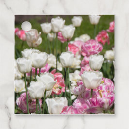 Étiquettes Cadeau Tulipes blanches et roses brillantes par jour enso