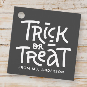 Étiquettes Cadeau Typographie Cute Moderne Tri Ou Traiter Halloween