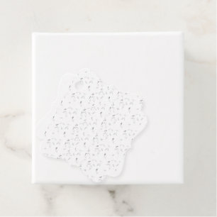Étiquettes Cadeau Une disposition visuellement attrayante de blanc e