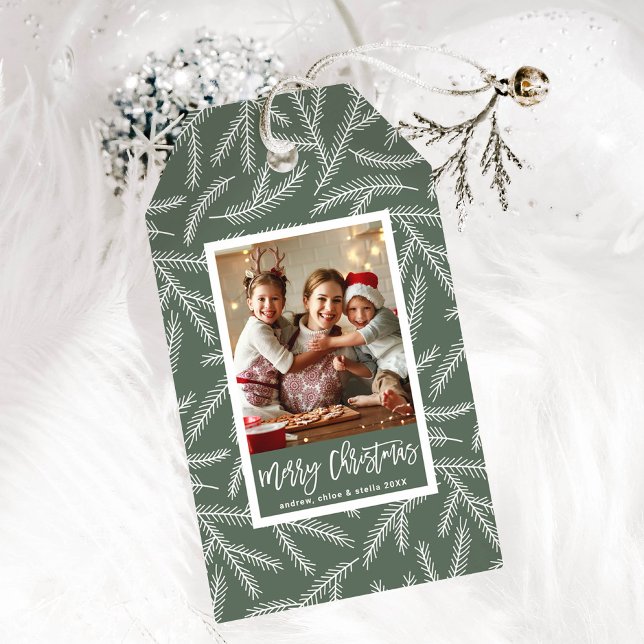 Étiquettes-cadeau Vert sage | Pine Branch Joyeux Noël Photo (Créateur téléchargé)
