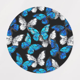 Étiquettes Motif sans couture sombre avec papillons bleus Mor