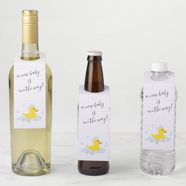 Étiquettes Pour Bouteilles Canard en caoutchouc (En situation)