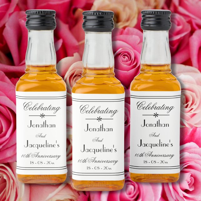 Étiquettes Pour Bouteilles De Liqueur Anniversaire mariage Favorisé Classique Blanc Mini (Make it a Perfect Wedding Anniversary - Cute Custom Vintage Mini Liquor Bottle Labels.)