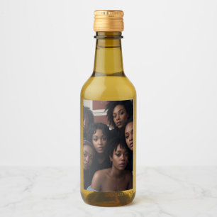Étiquettes Pour Bouteilles De Vin Magie de la fille noire