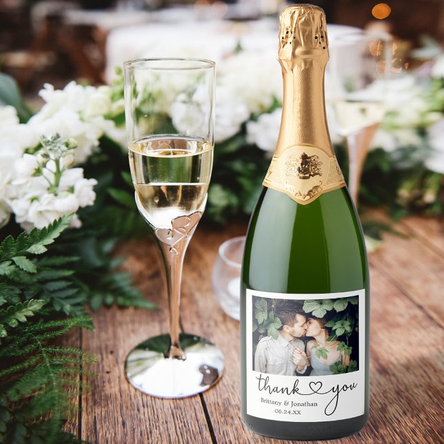 Étiquettes Pour Bouteilles De Vin Mousseux Calligraphie moderne Mariage de photo cardiaque (Customize to change your personalized text size or text style.)