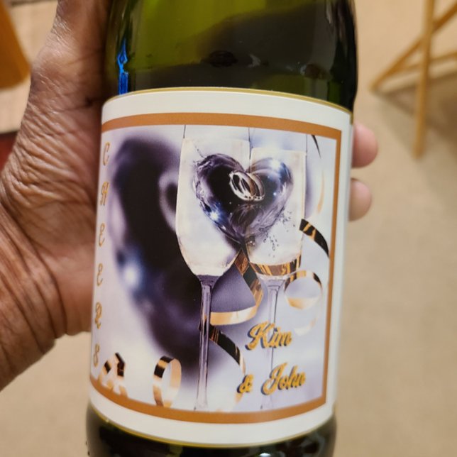 Étiquettes Pour Bouteilles De Vin Mousseux Faisons un toast ! Santé! (You can customize these labels to fit your special needs.)