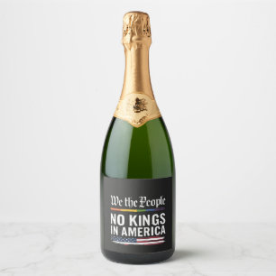Étiquettes Pour Bouteilles De Vin Mousseux La démocratie n'a pas le statut de reine Librety U