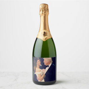 Étiquettes Pour Bouteilles De Vin Mousseux Trump et Melania Dancing